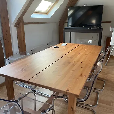 Meuble Ideale Pour Deplacement D'affaires Guest house *